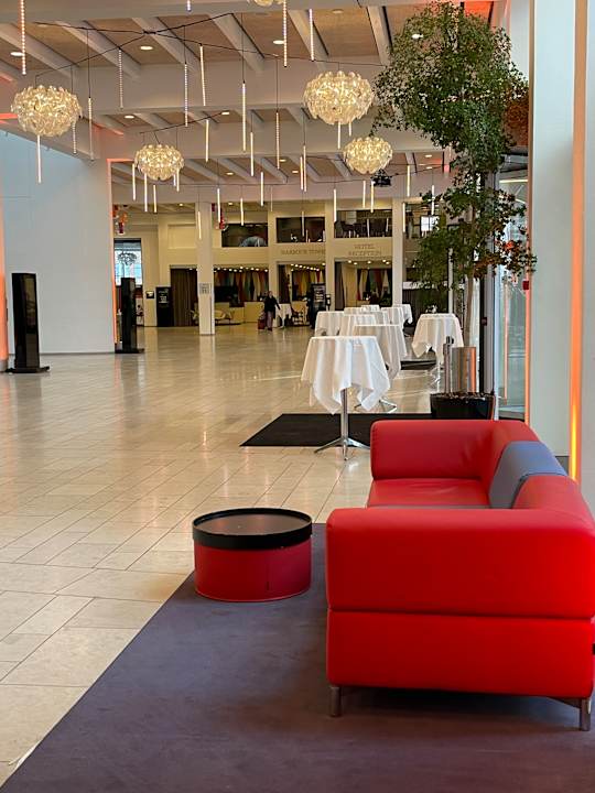 Lobby Tivoli Hotel & Congress Center