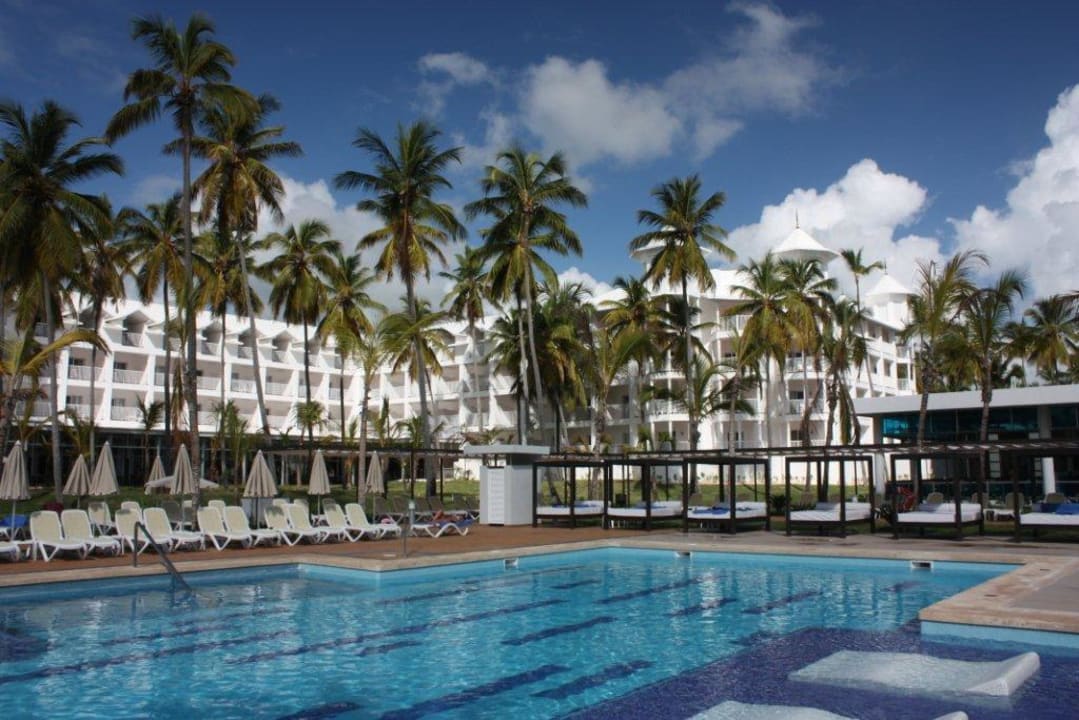 Schwimm- und Liegepool Hotel Riu Palace Macao - Adults only