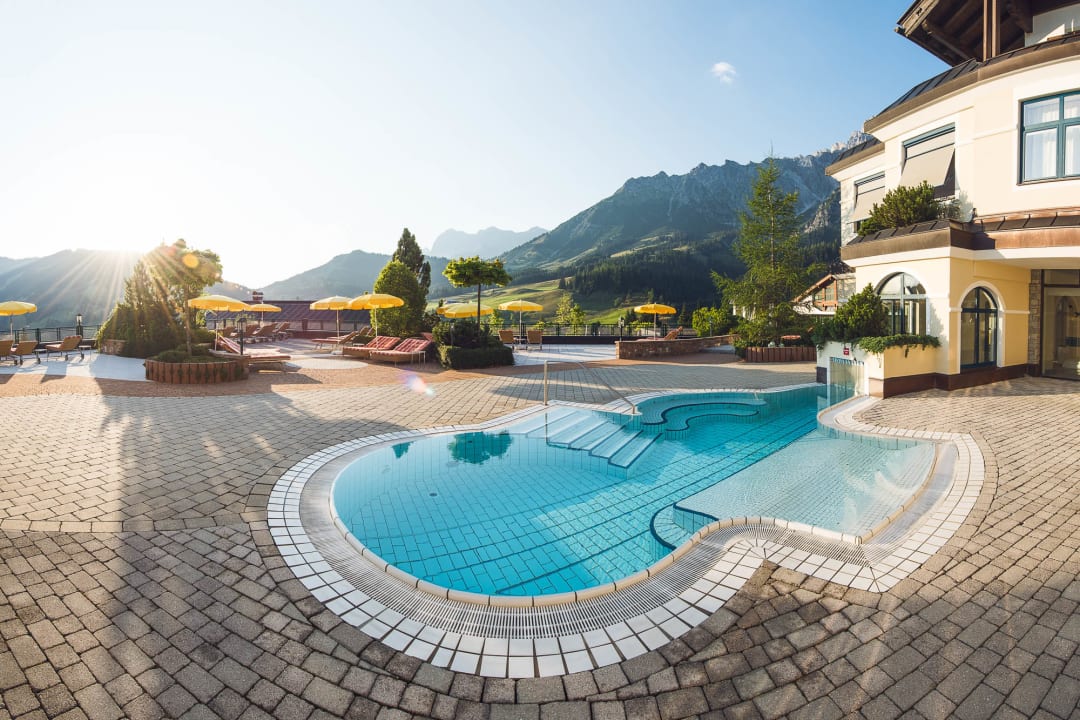 Pool Übergossene Alm Resort