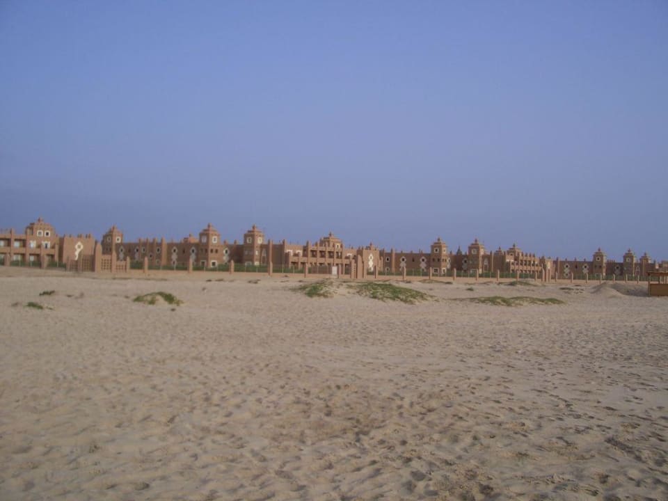 Blick auf's Hotel vom Strand Hotel Riu Funana