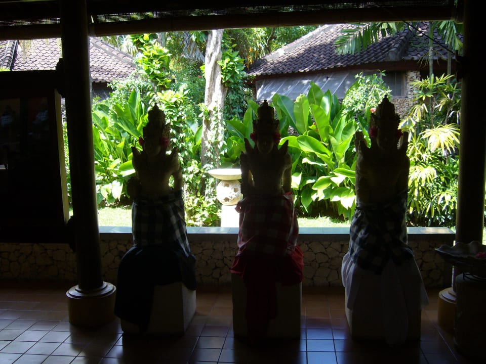 In der Lobby Puri Santrian