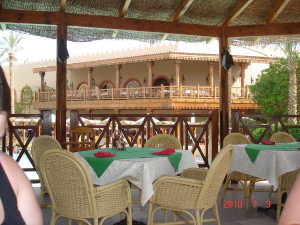 Aussicht zu den zwei Restaurants  Ghazala Gardens