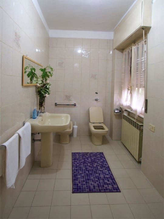 Toilette Hostel Colours