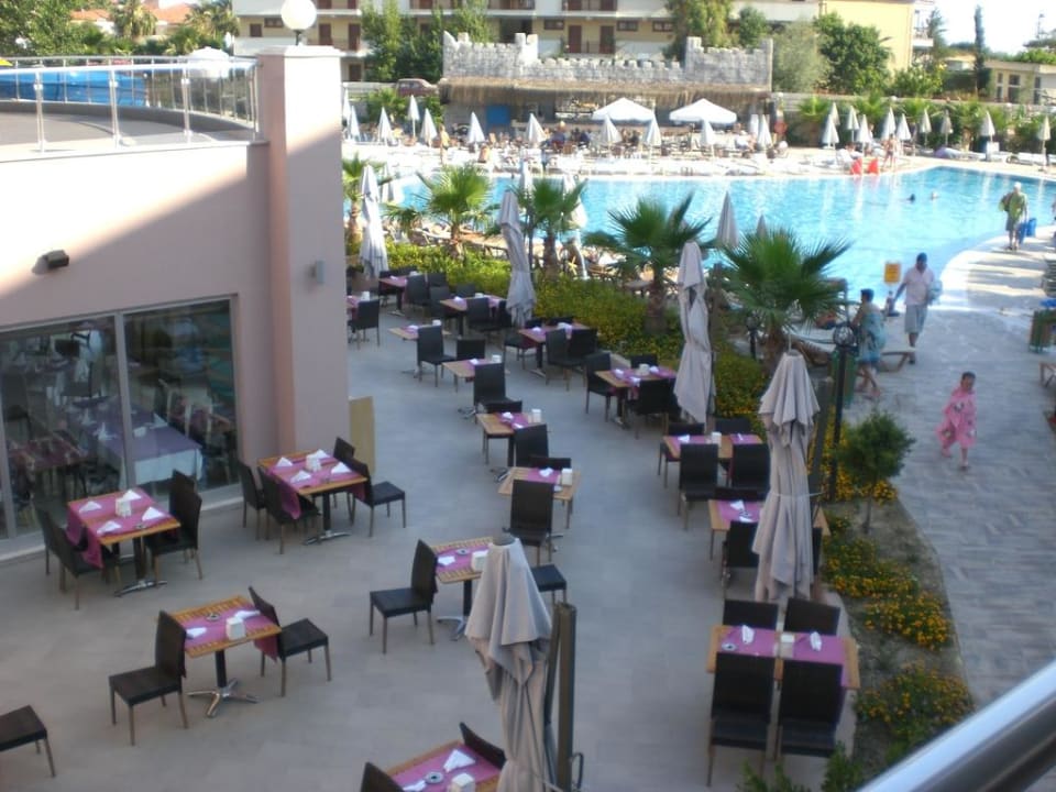 Außenbereich des Restaurants Side Lilyum Hotel & Spa