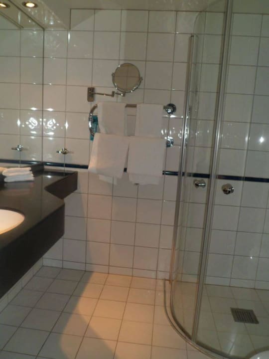 Das Badezimmer Scandic Victoria