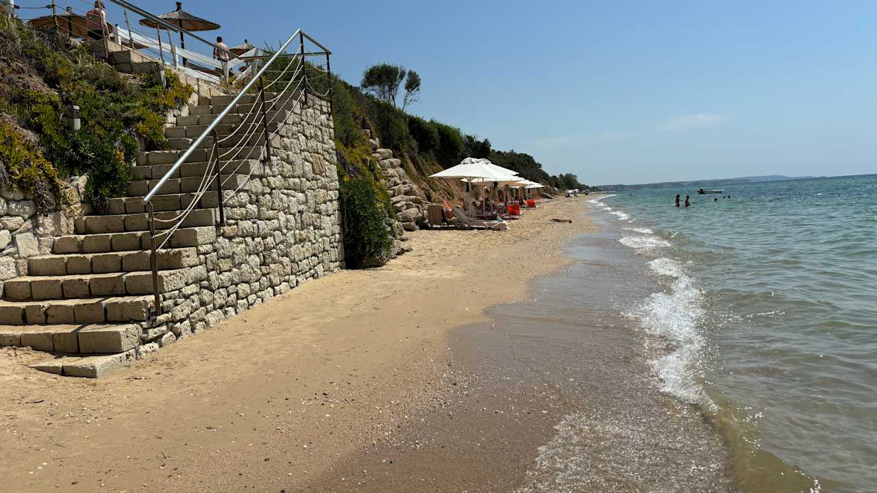 Strand Istion Club & Spa