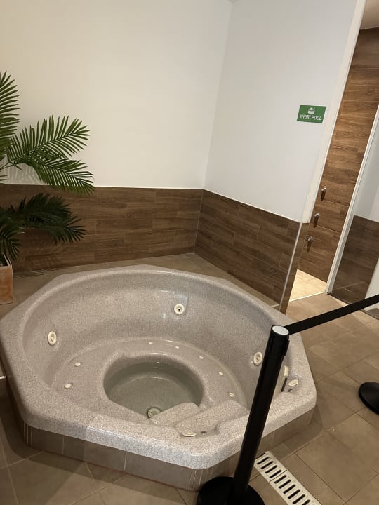 Pool Aparthotel Houm Plaza Son Rigo