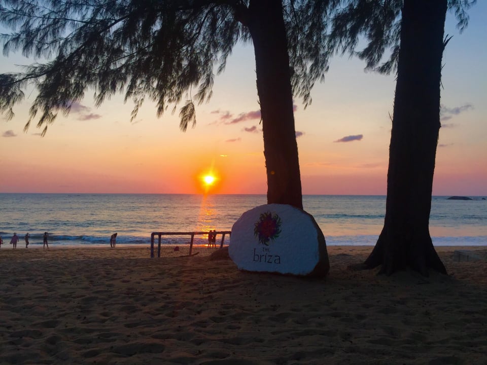 Sonnenuntergang The Briza Beach Resort Khaolak