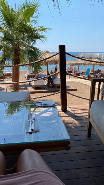 Strand Rubi Platinum Sign