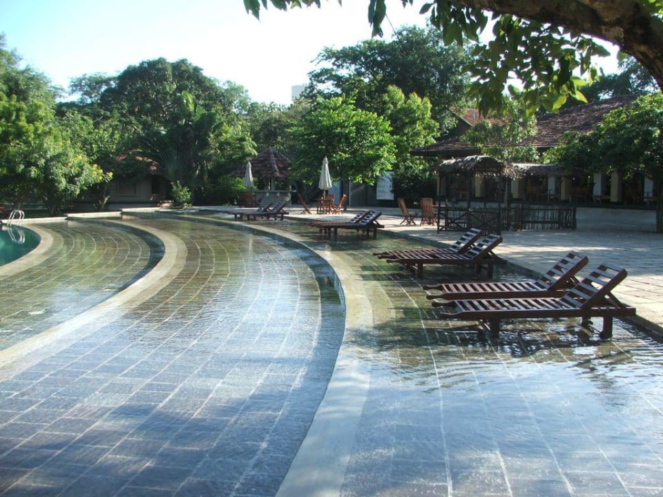 Pool Habarana Village by Cinnamon