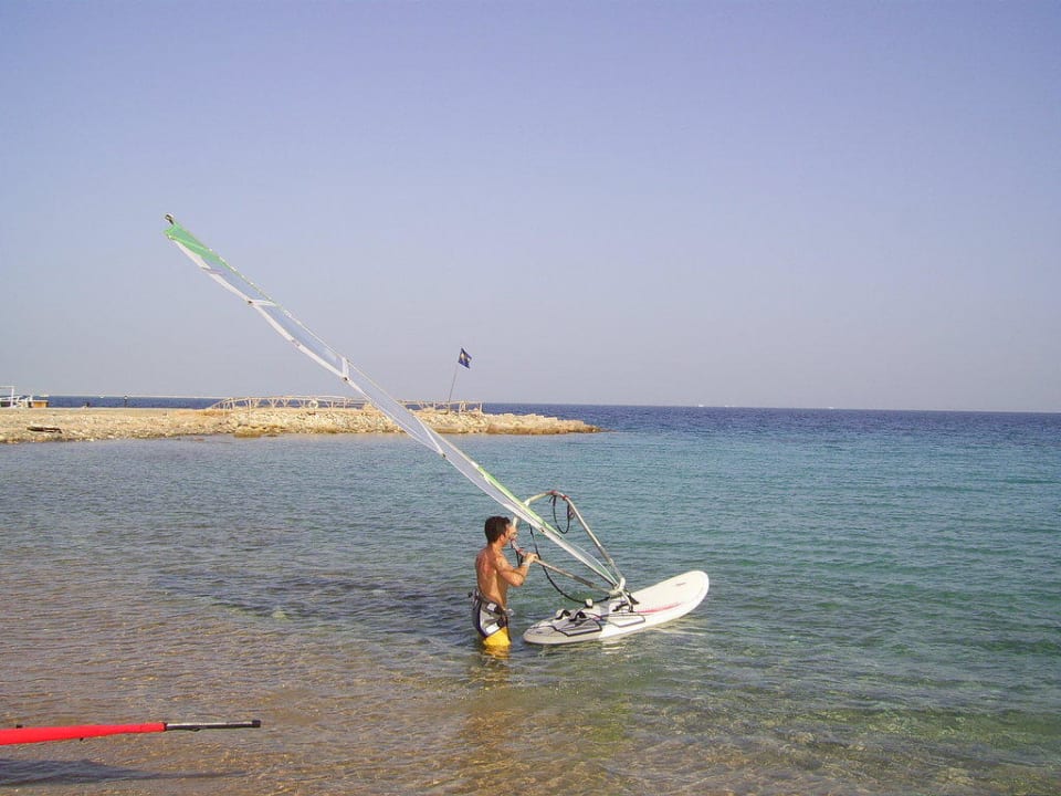 Surfverleih direkt am Hotelstrand Hotel Mercure Hurghada