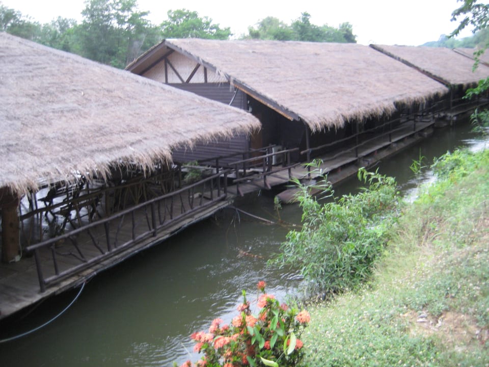Die Hausboote auf dem River Kwai Hotel River Kwai Botanic Garden Resort