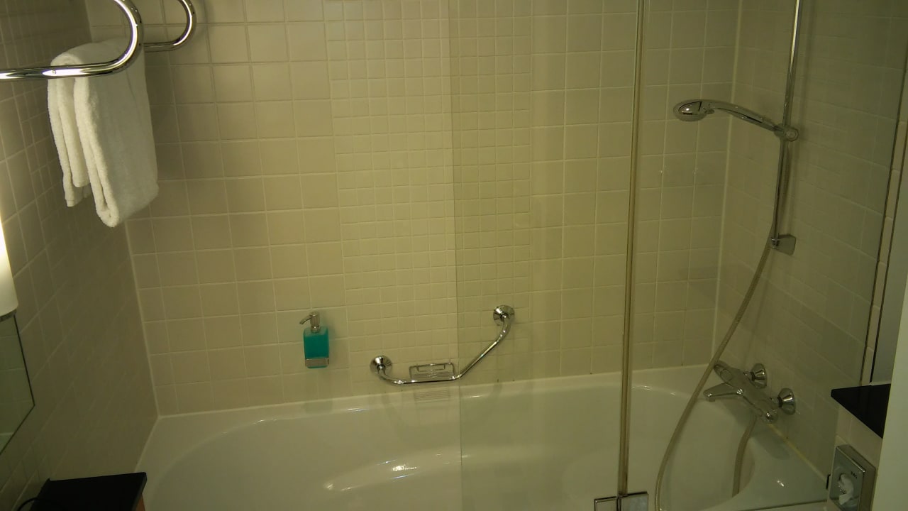 Badezimmer Lindner Hotel Dusseldorf Seestern, part of JdV by Hyatt