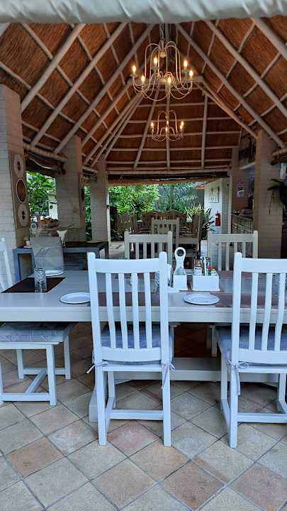 Gastro Pamarah Lodge