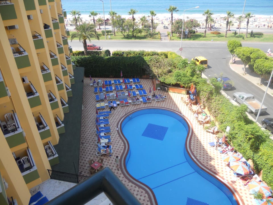 Hotelpool Hotel Kleopatra Dreams Beach