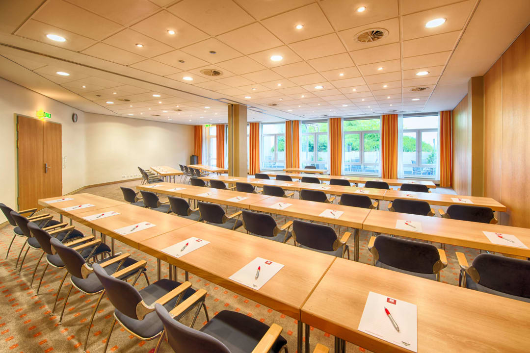 Meeting Room Leonardo Hotel Hamburg Airport