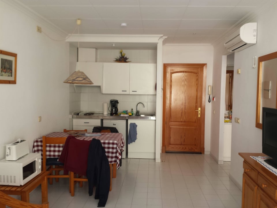 Einrichtung Apartamentos Es Trenc