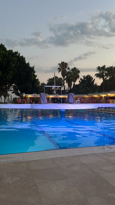 Pool Hotel Süral