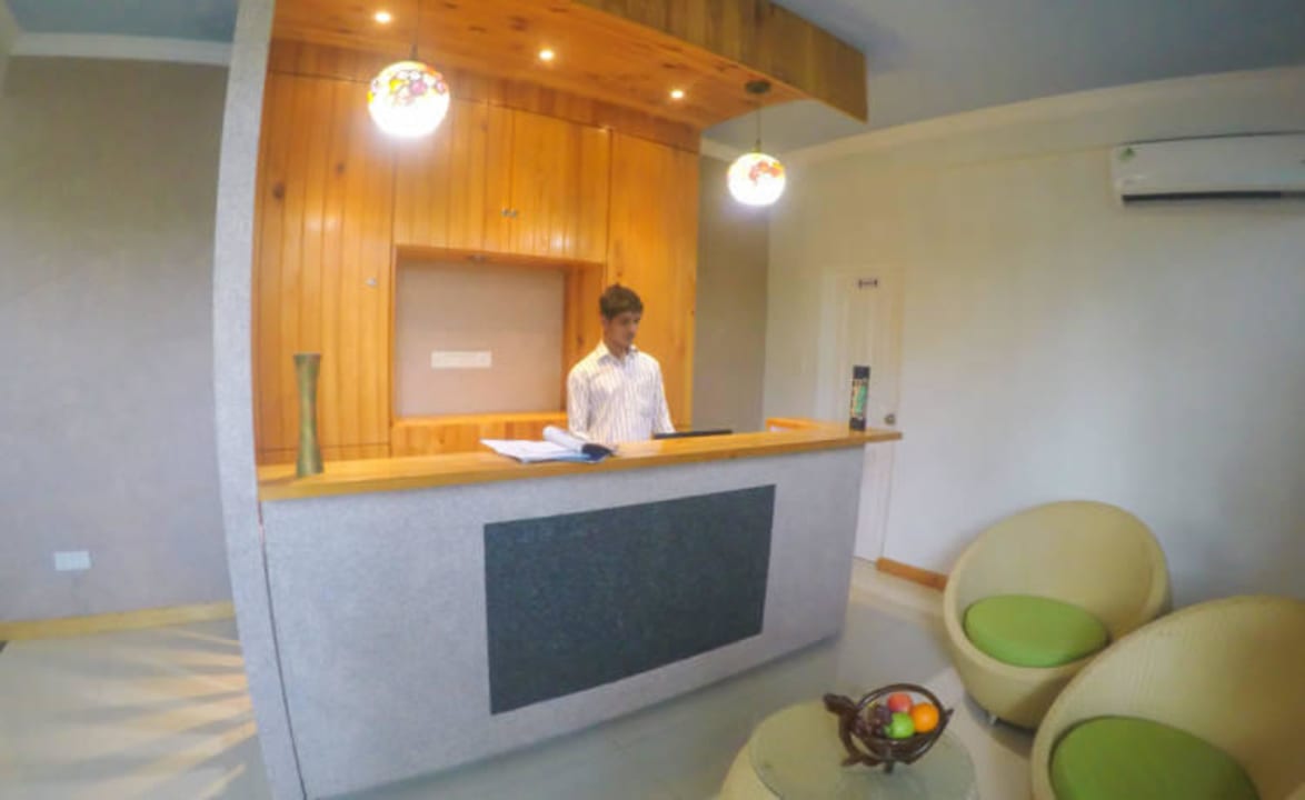 Rezeption / Reception Guesthouse Whale Shark Maamigili