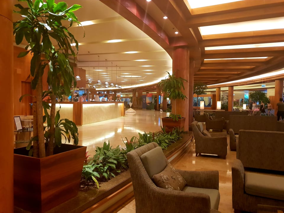 Lobby Gloria Serenity Resort