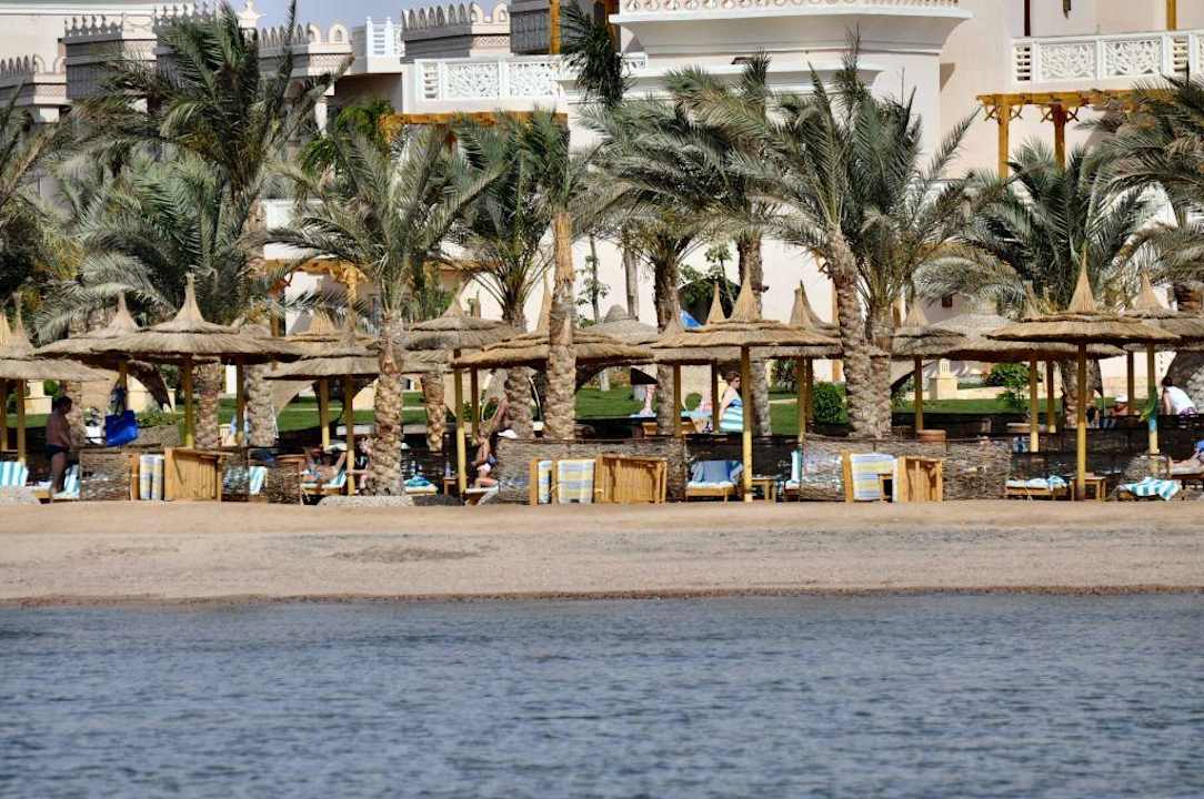 Strand gesehen vom Steg Pickalbatros Palace Resort