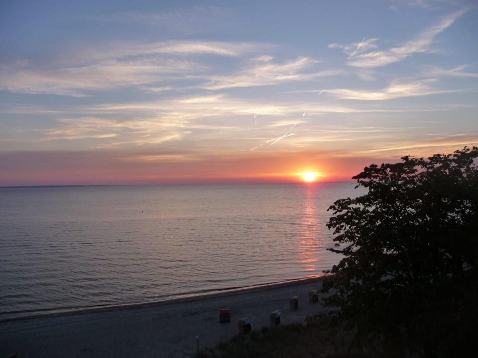 Blick vom Balkon auf den Sonnenaufgang SeeHuus Hotel