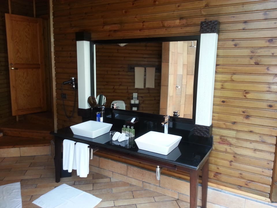 Waschbereich Komandoo Island Resort & Spa - Adults only