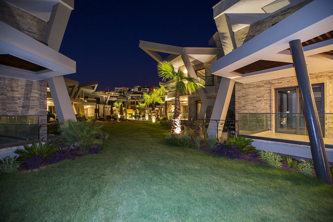 Garden  RetrON Residence