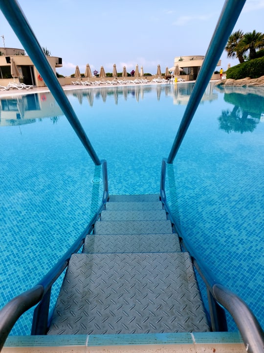 Pool Melas Resort Hotel