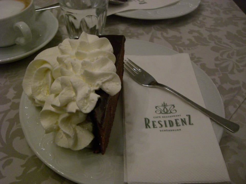 Sachertorte- Ein Muß in Wien Living Hotel Kaiser Franz Joseph