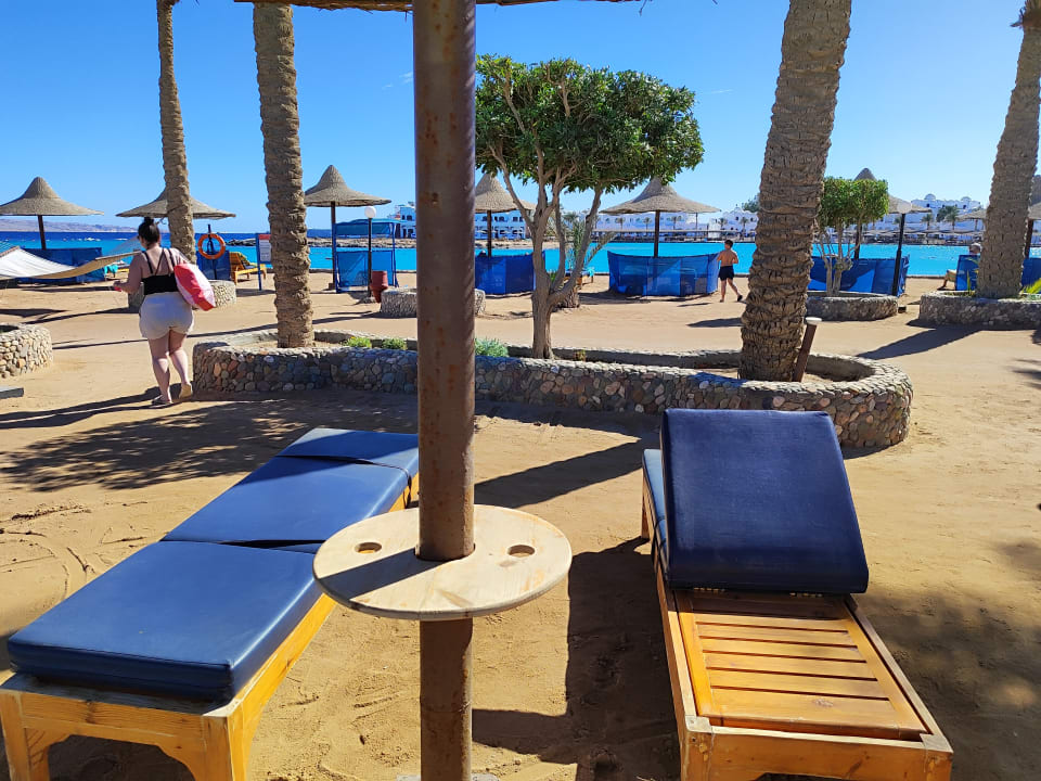 Strand Arabia Azur Resort