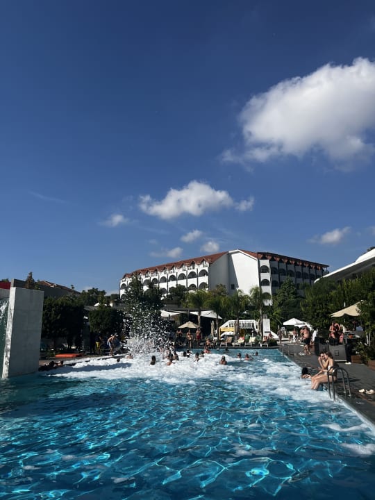 Strand The Sense Deluxe Hotel