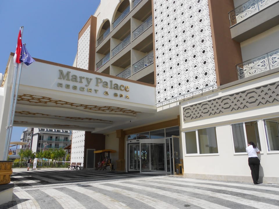 Hoteleingang Mary Hotel Side