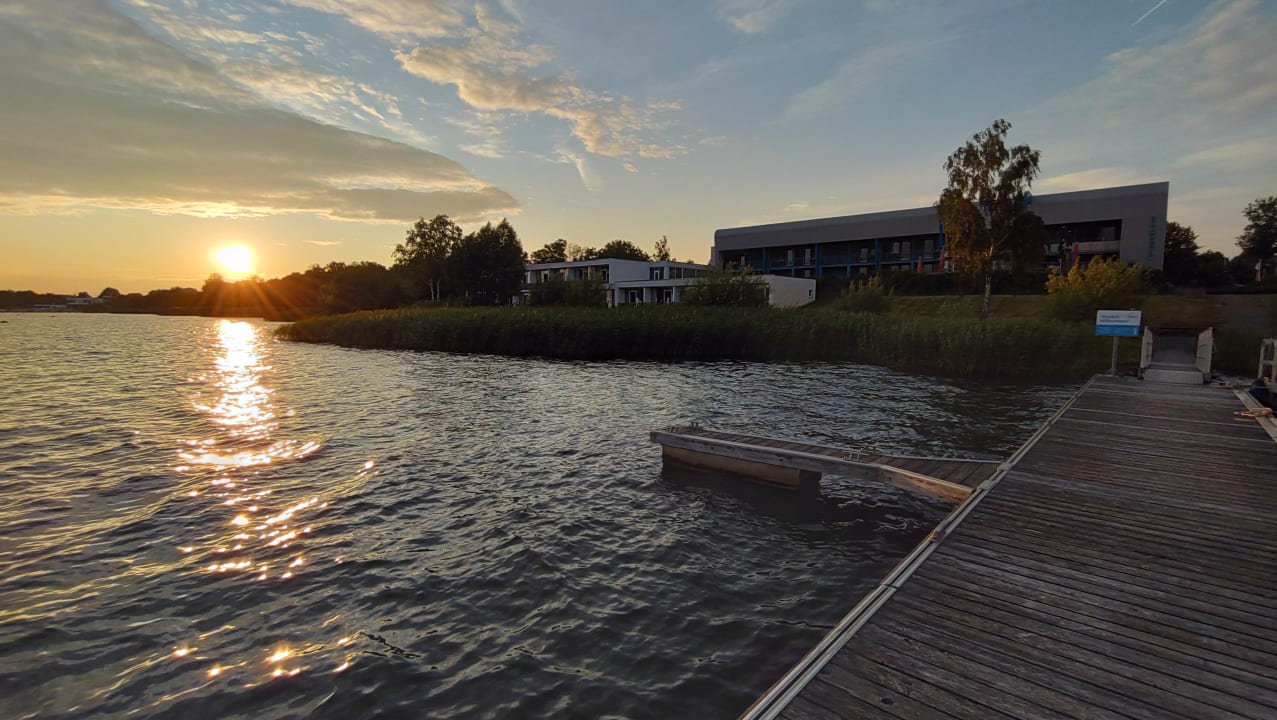 Außenansicht Strandhotel Senftenberger See