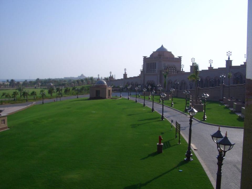 Aussenansicht Emirates Palace Mandarin Oriental