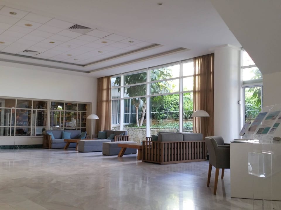 Modern Hotel Nissi Beach Resort