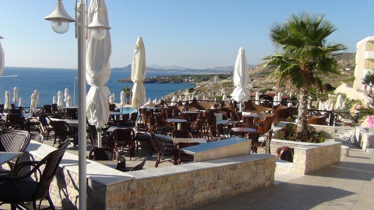 Terrassen am Pool Hotel Kalithea Horizon Royal