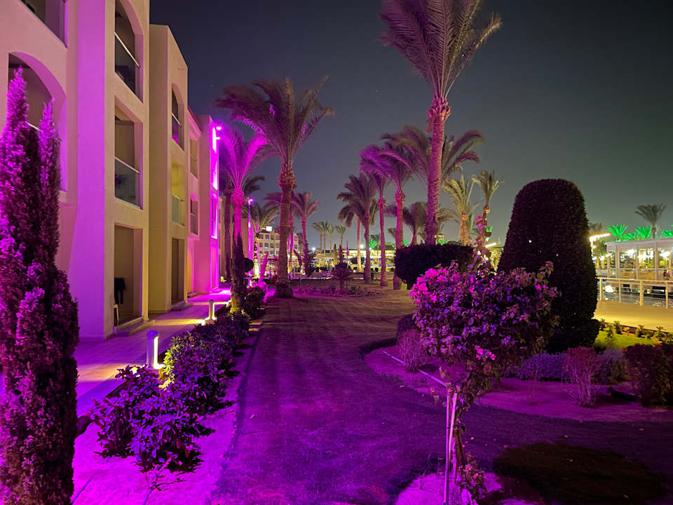 Gartenanlage Pickalbatros Dana Beach Resort - Hurghada