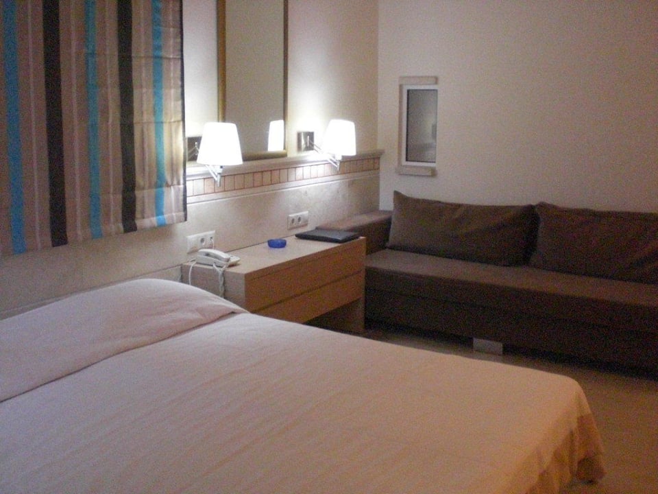 Zimmeransicht Superior Zimmer Glaros Beach Hotel