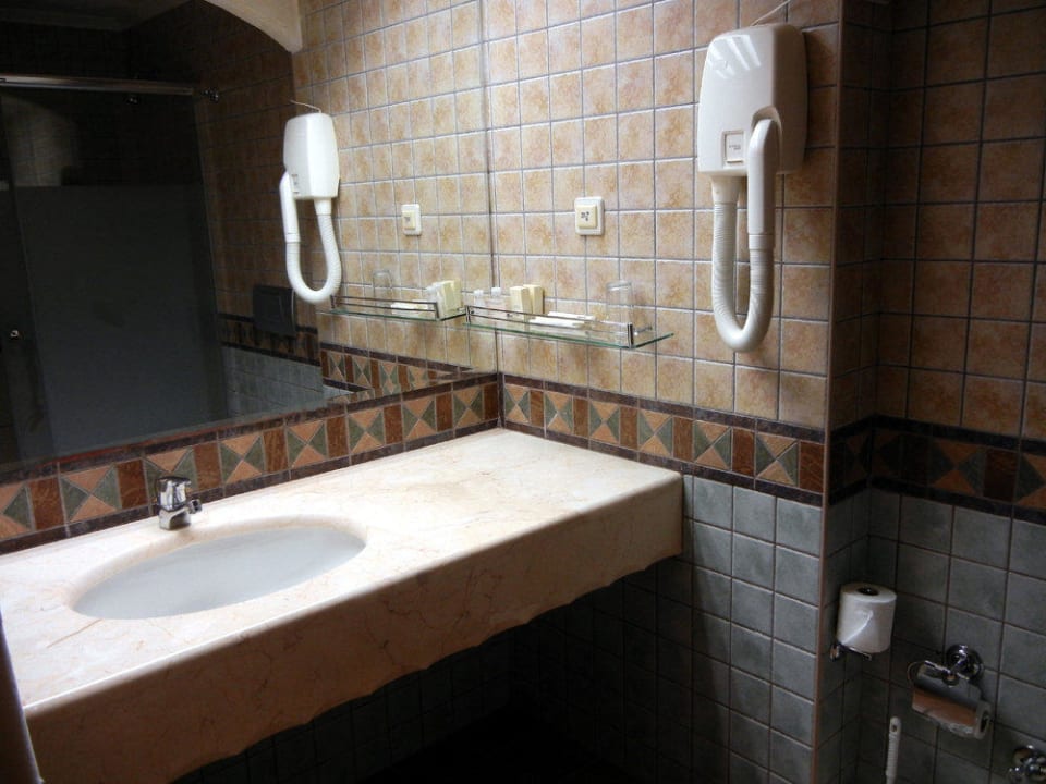 Bad Hotel Defne Star