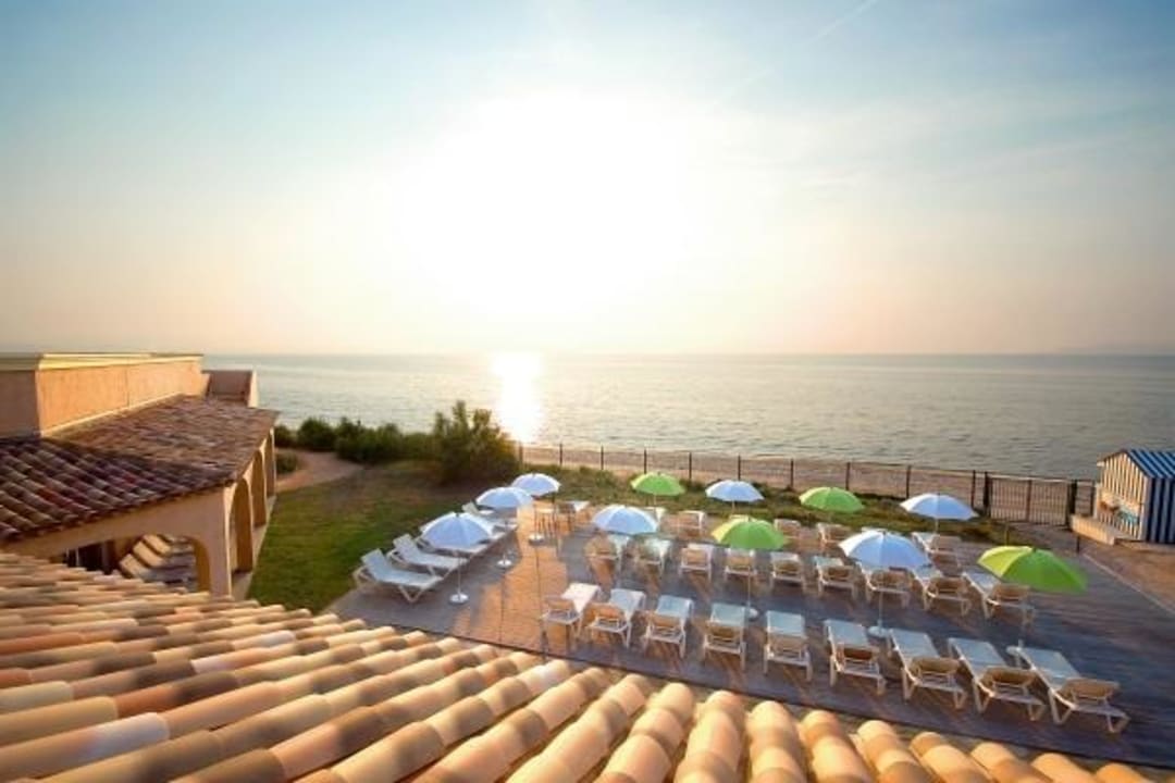 Hotel Ibis Thalassa Hyeres Plage Hotel Ibis Thalassa Hyeres Plage