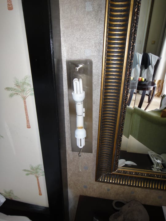 Gefährliche Nachttischlampe Le Meridien Ile Maurice