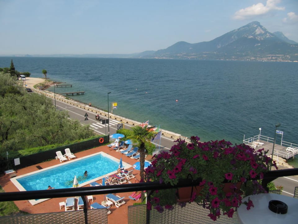 "Zimmer" Hotel Caribe - Garda Lake Collection (Brenzone Sul Garda ...