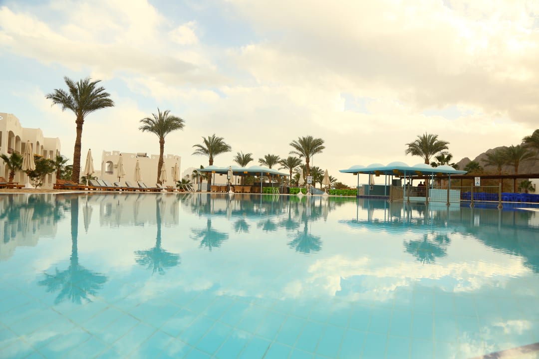Pool Happy Life Village
