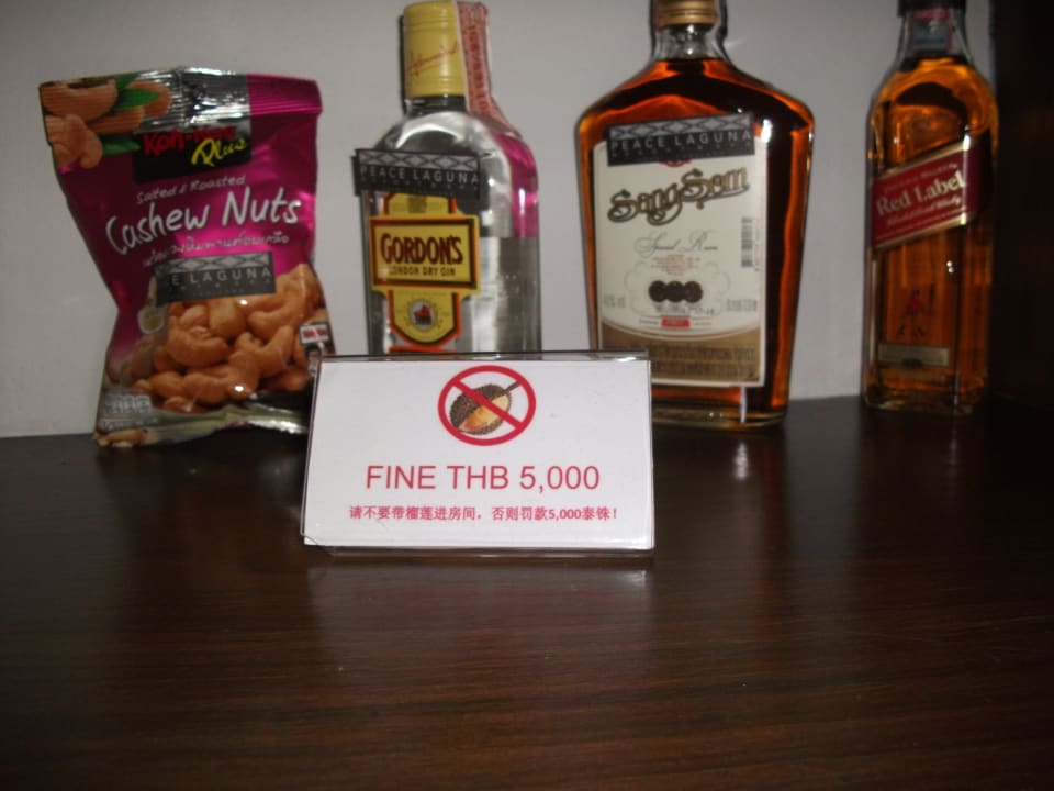 Zimmer Peace Laguna Resort and Spa