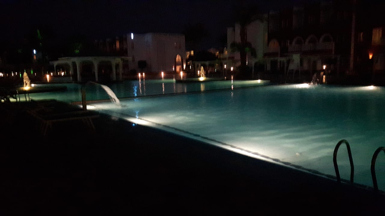 Pool Hotel Sunrise Beach