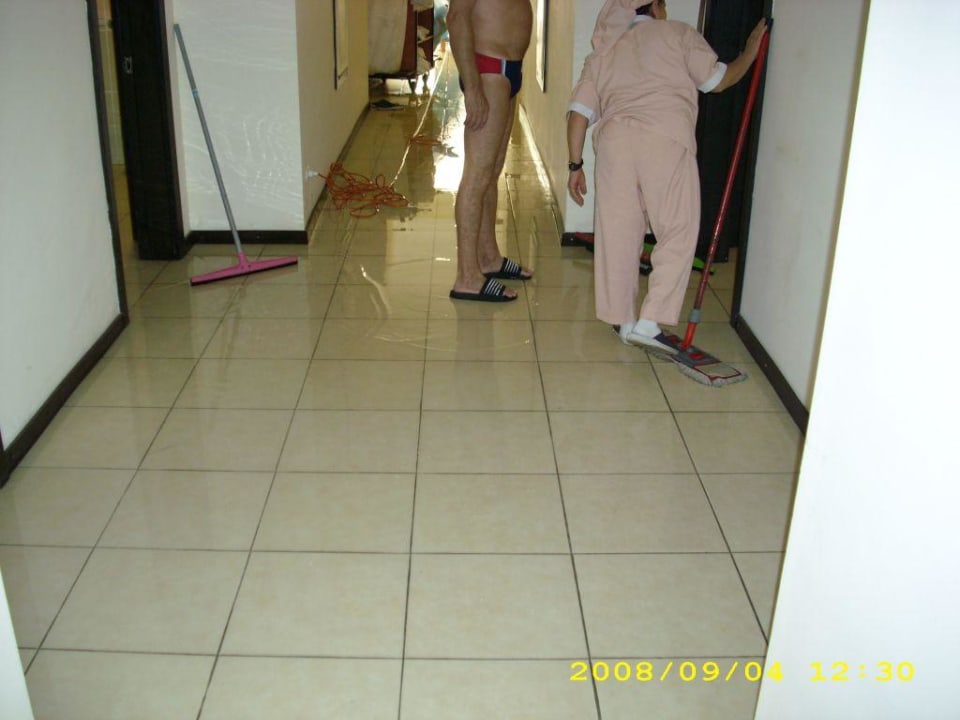 Unerklärlicher Wasserschaden Hotel Orfeus Park