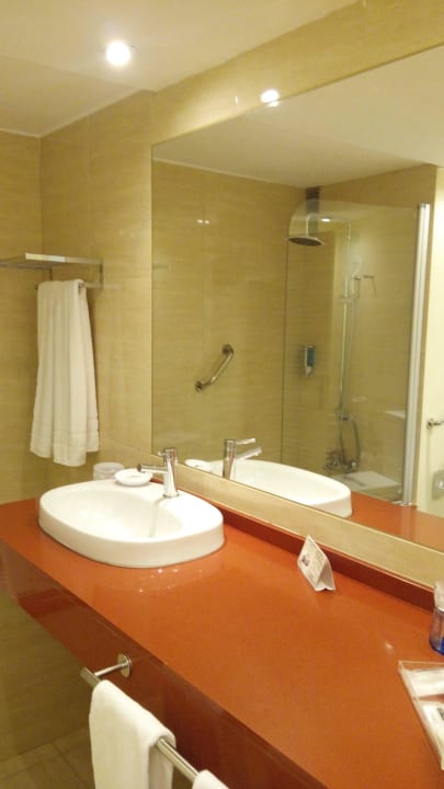 Viel Platz am Spiegel Bull Costa Canaria & Spa - Adults only