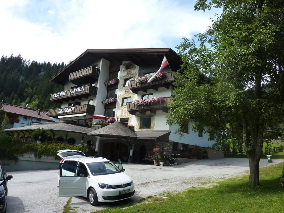 Blick auf das Hotel Gasthof Pension Riederhof