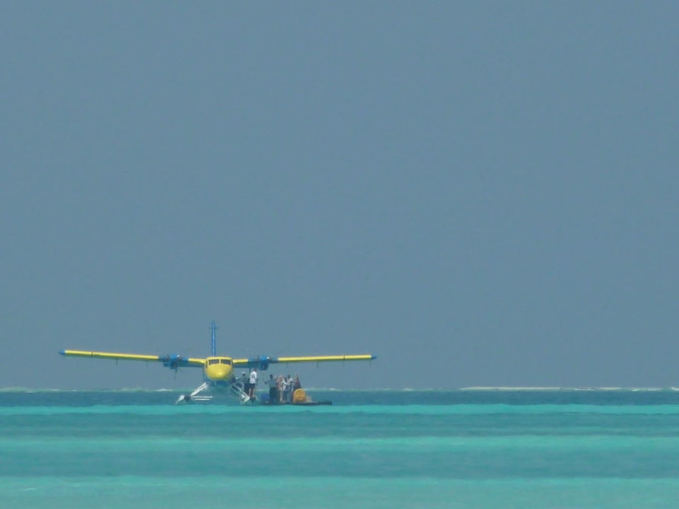 Hydravion Meeru Maldives Resort Island